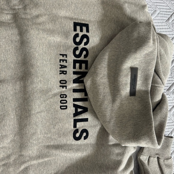 Essentials Heather Grey Sweatshirt Size S - Picture 5 of 5